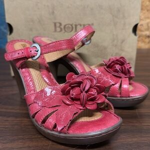 Born WMNA Cornflower Pink size 7 Heels
